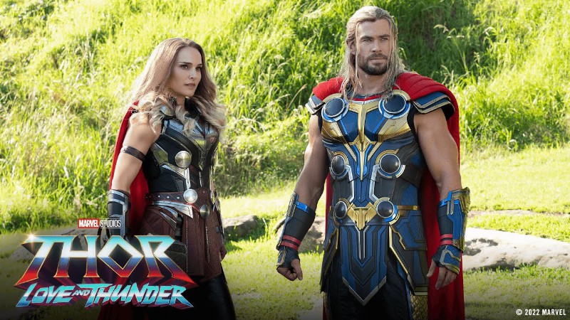 Stormbreaker Or Mjolnir With The Cast Of Thor: Love And Thunder!